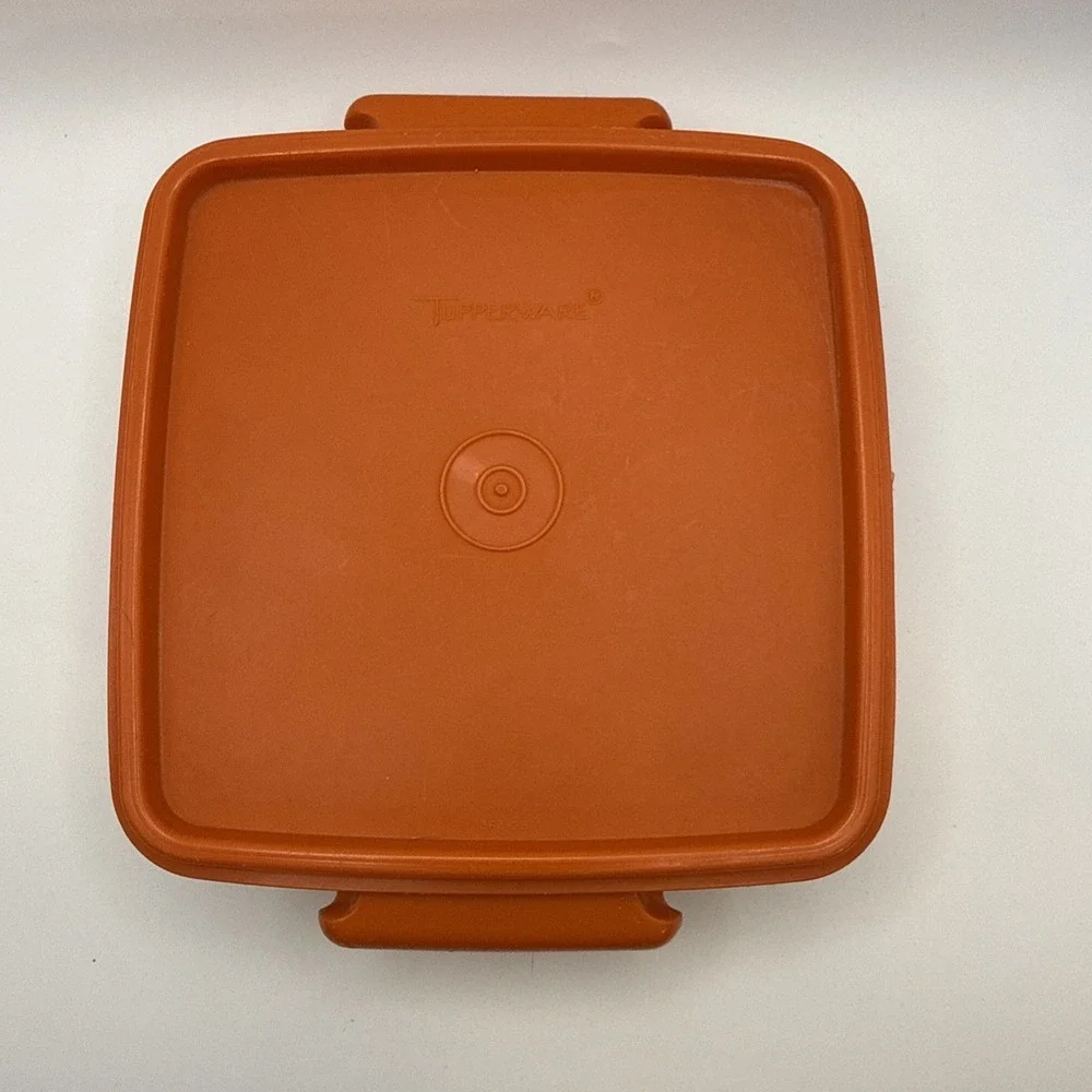 Vintage Tupperware 1362 Orange Square‎ Away Sandwich 1363 Lid